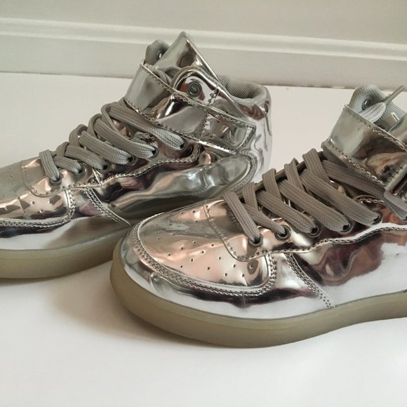 Light up Sneakers size 6.5 Women’s Silver LED Unisex cosplay - Picture 6 of 11